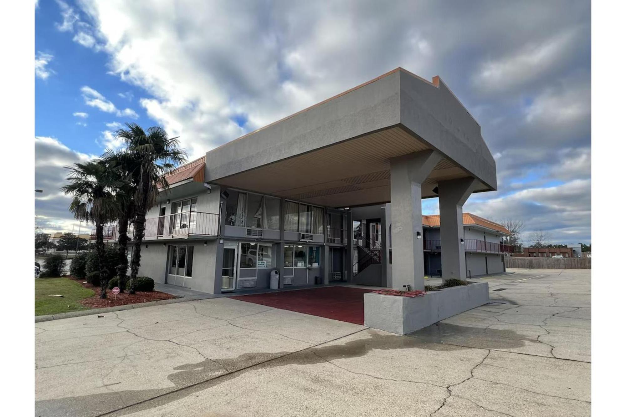 Western Motel By Oyo Hattiesburg Exterior photo